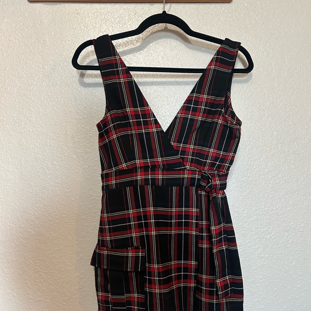 Plaid Sleeveless Dress with shorts